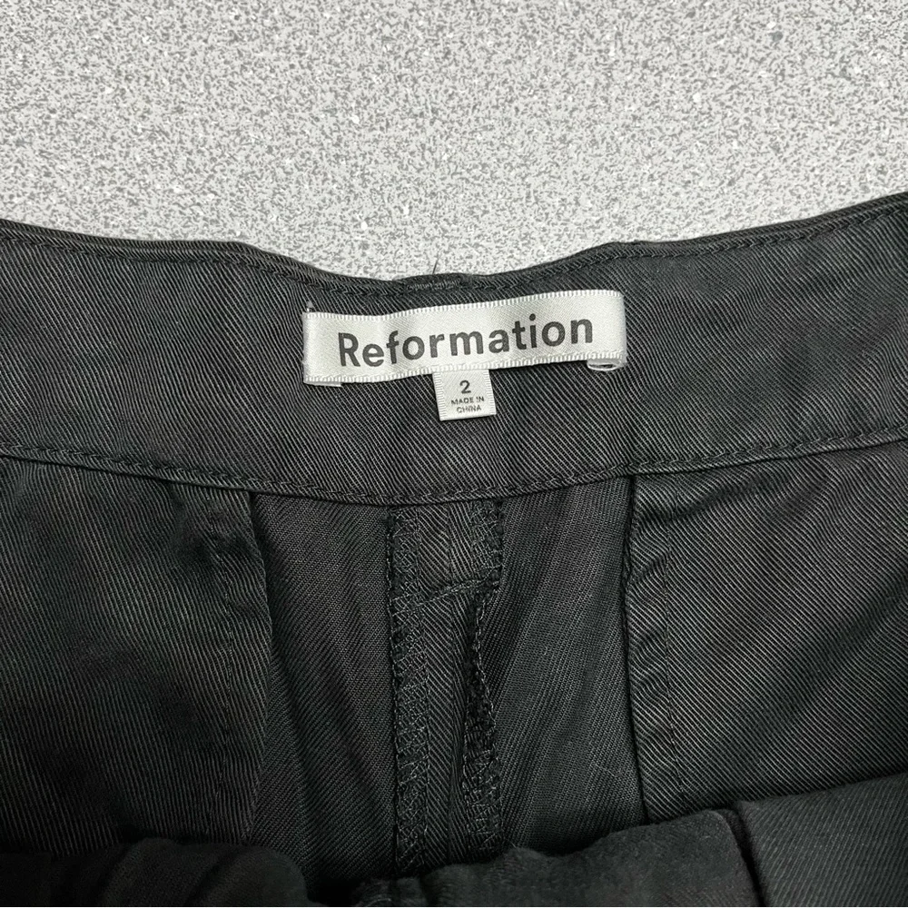 Reformation Mason Shorts - Picture 3 of 5
